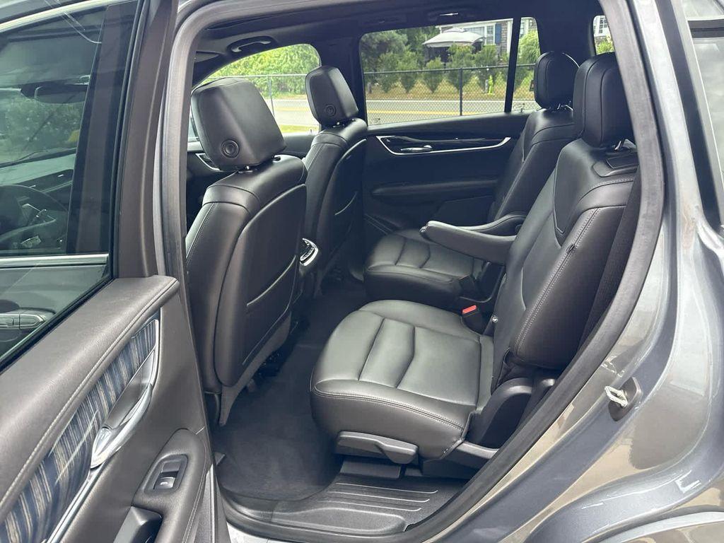 used 2022 Cadillac XT6 car, priced at $31,175