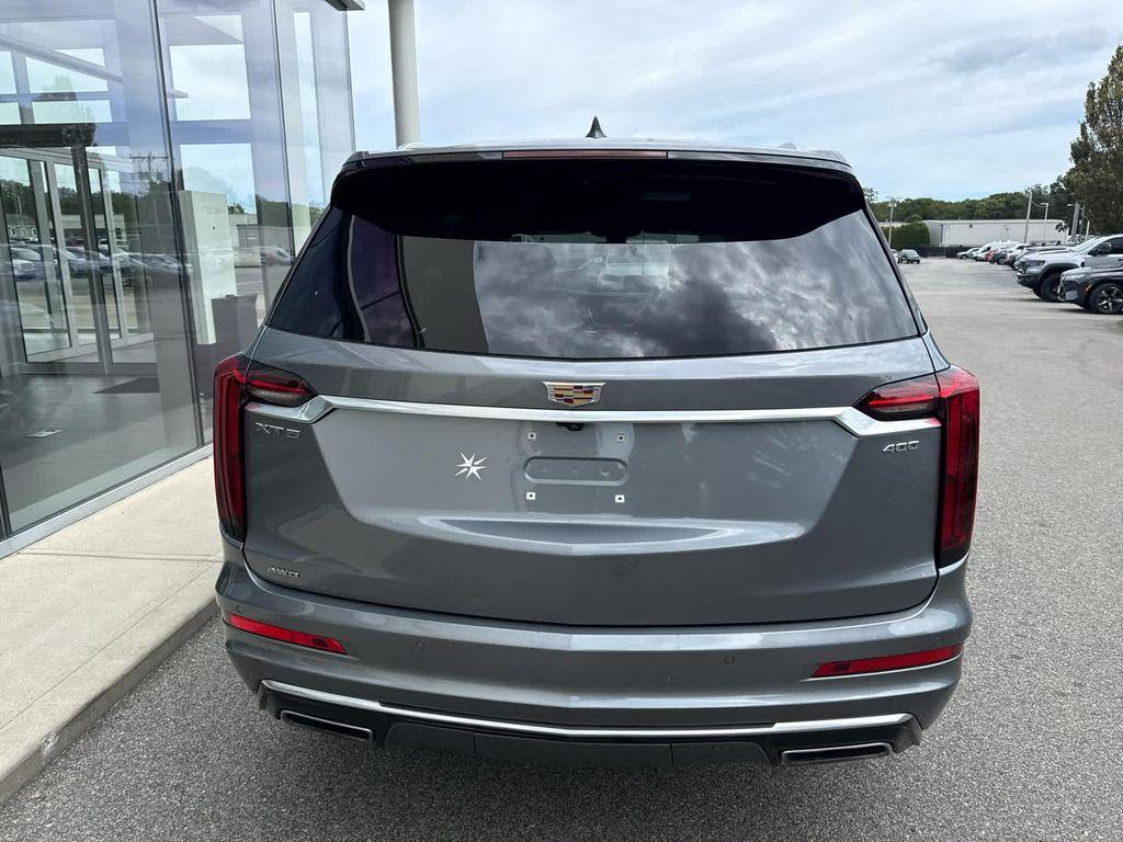 used 2022 Cadillac XT6 car, priced at $31,175