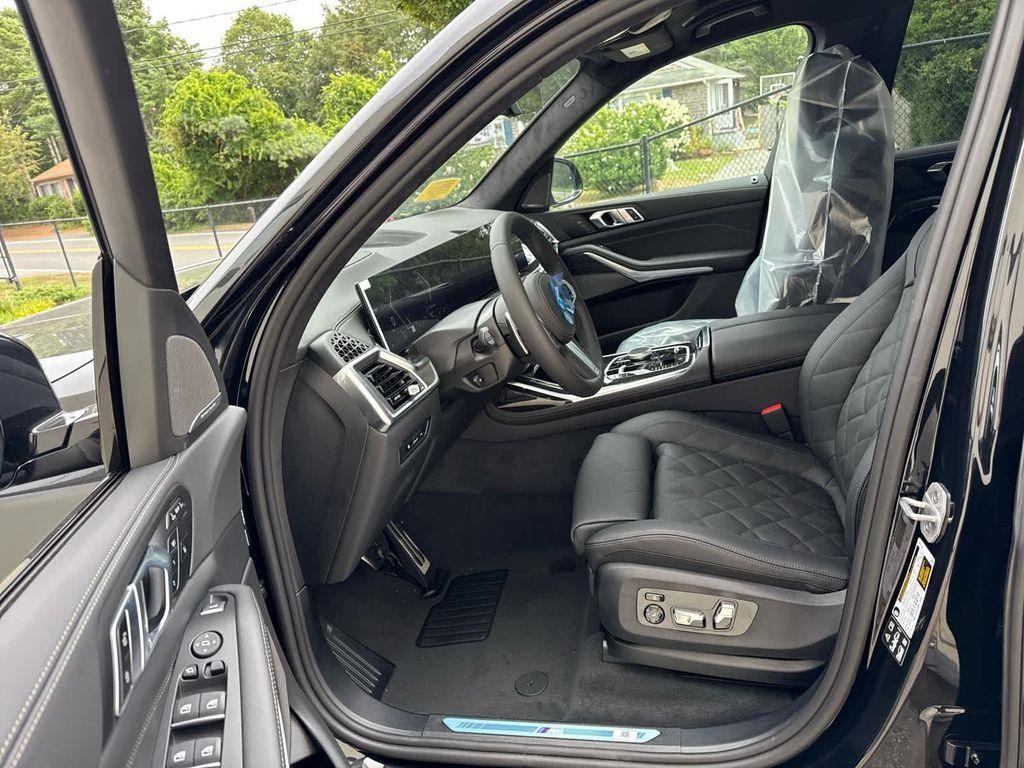new 2026 BMW X7 car, priced at $96,740