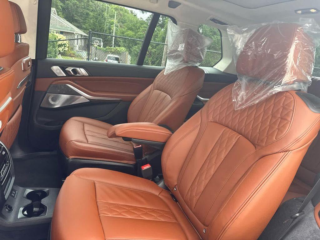new 2026 BMW ALPINA XB7 car, priced at $165,425
