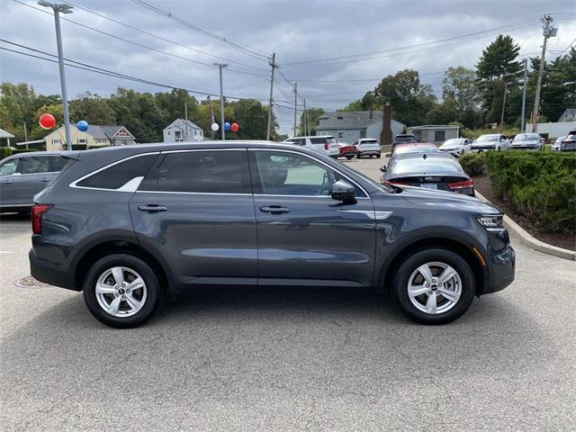 used 2023 Kia Sorento car, priced at $25,828