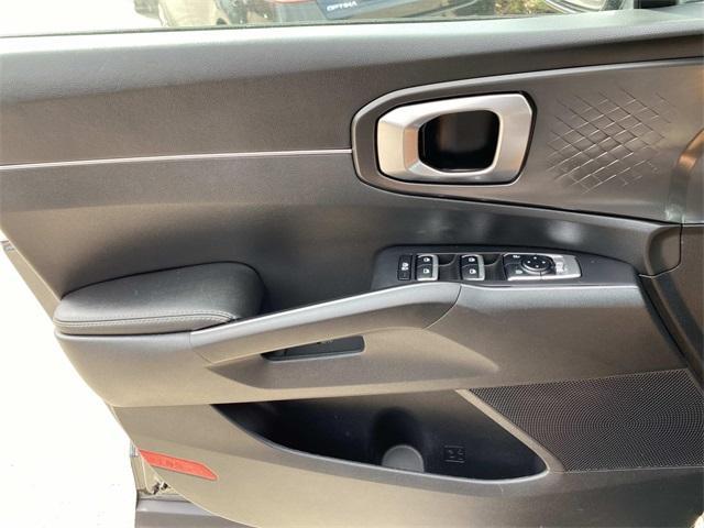 used 2023 Kia Sorento car, priced at $25,828