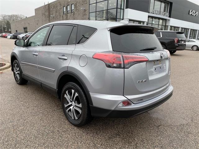 used 2018 Toyota RAV4 car