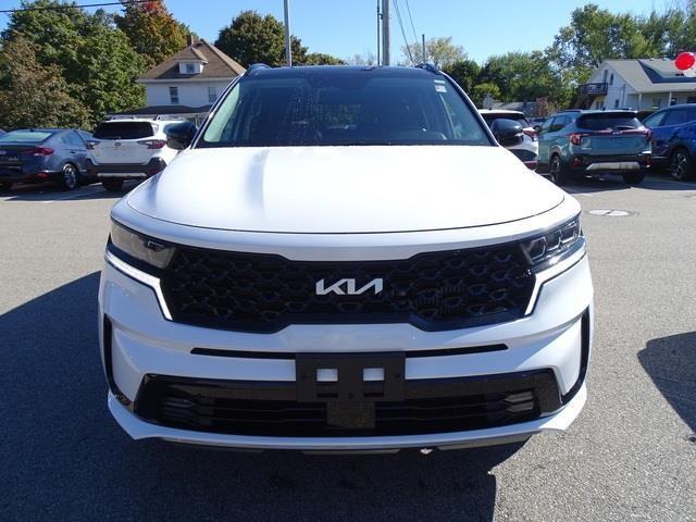 used 2022 Kia Sorento car, priced at $29,195