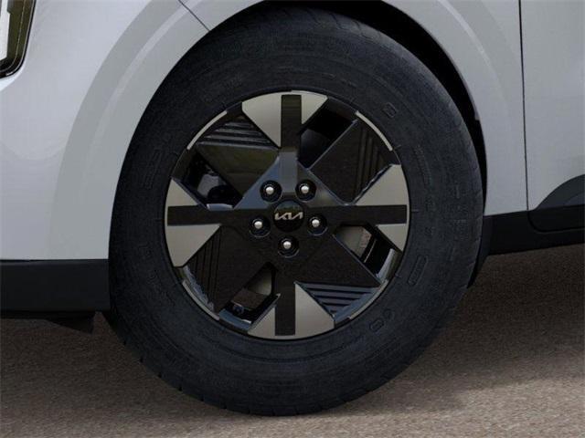 new 2025 Kia Carnival Hybrid car, priced at $41,305