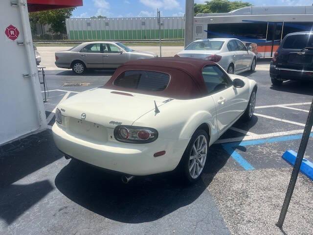 used 2006 Mazda MX-5 Miata car, priced at $5,900