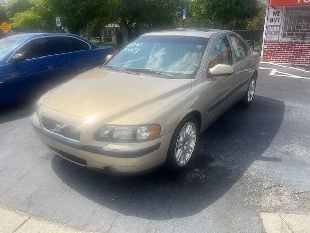 used 2001 Volvo S60 car, priced at $4,900