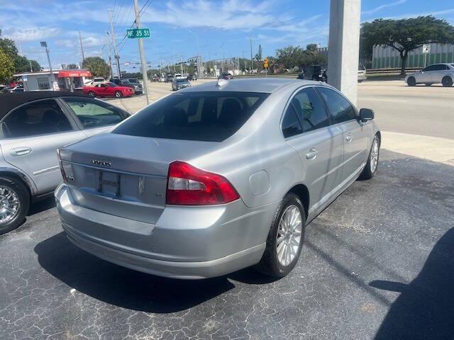 used 2008 Volvo S80 car, priced at $4,595