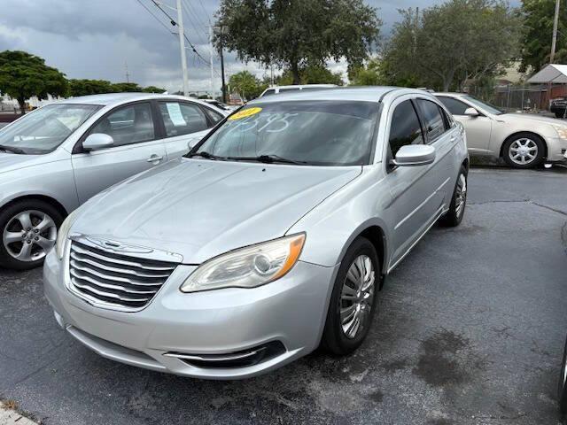 used 2011 Chrysler 200 car, priced at $4,595