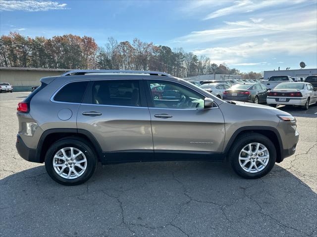 used 2018 Jeep Cherokee car, priced at $21,874