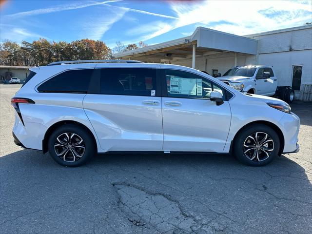 new 2025 Toyota Sienna car, priced at $60,102