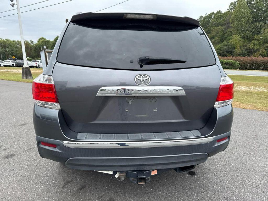 used 2013 Toyota Highlander car, priced at $11,988