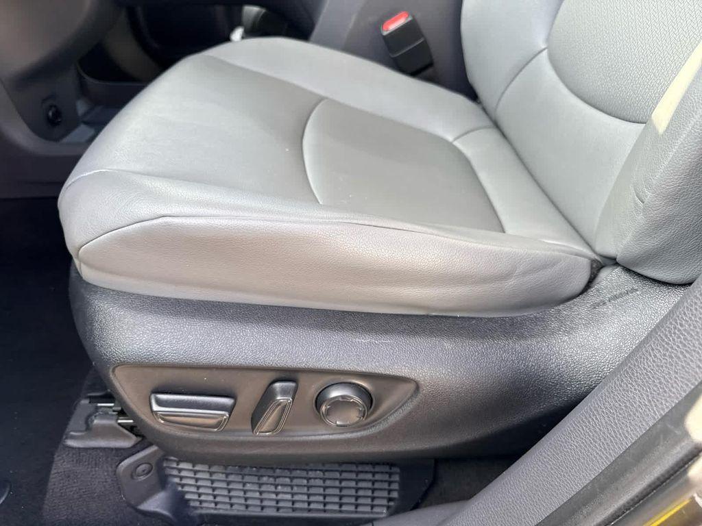 used 2023 Toyota Sienna car, priced at $43,568