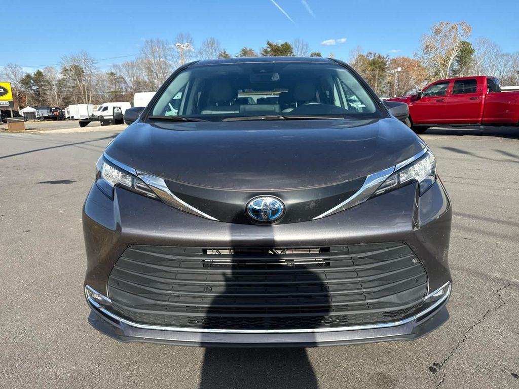 used 2023 Toyota Sienna car, priced at $43,568