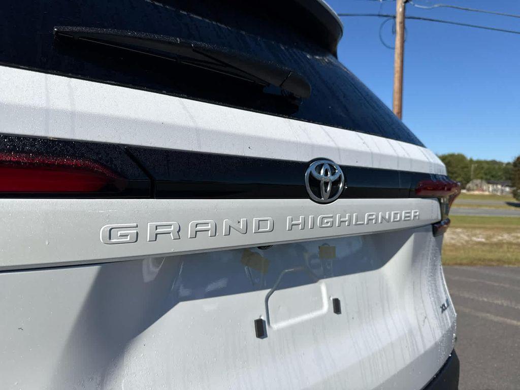 new 2026 Toyota Grand Highlander Hybrid car, priced at $54,420