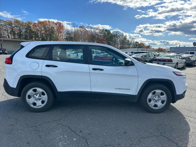 used 2016 Jeep Cherokee car, priced at $16,854