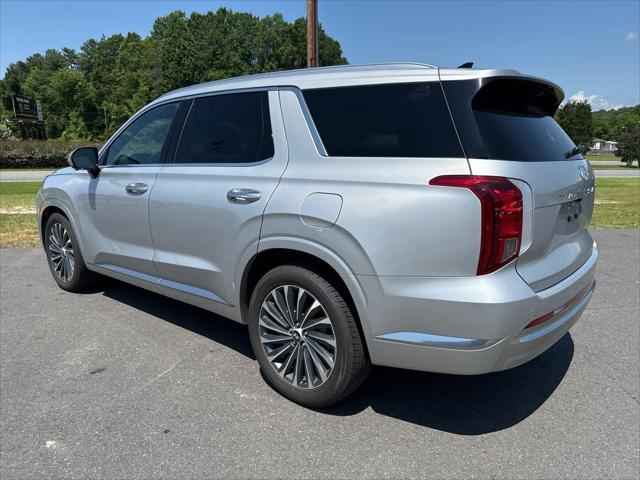 used 2024 Hyundai Palisade car, priced at $45,553