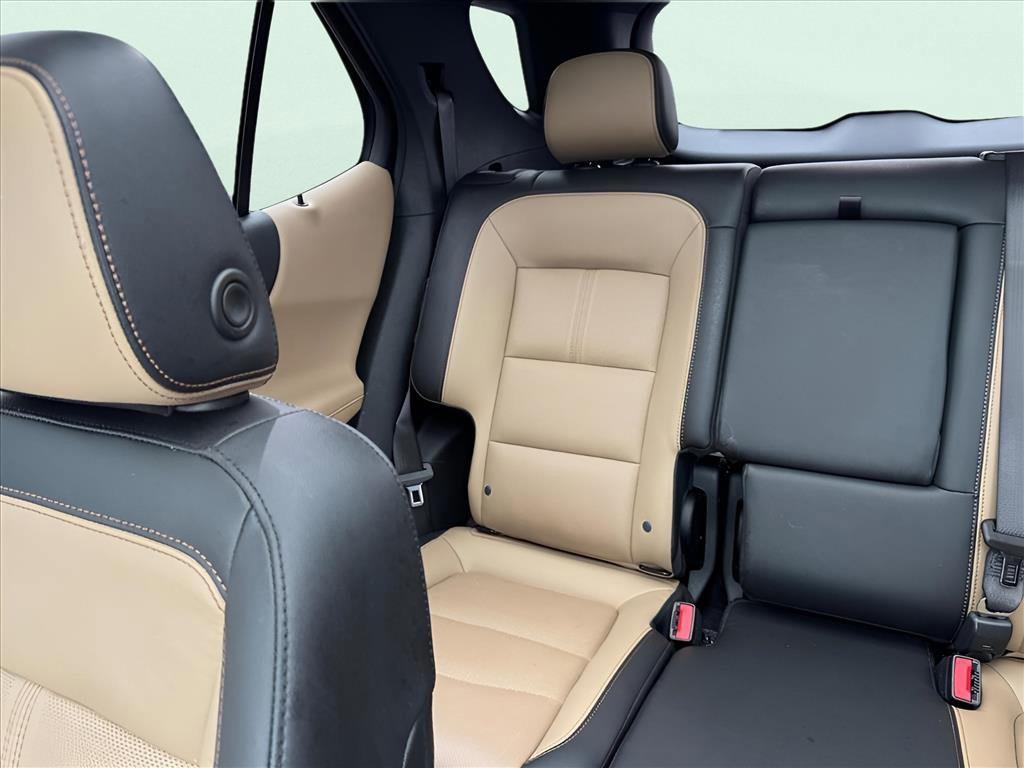 used 2022 Chevrolet Equinox car, priced at $24,000