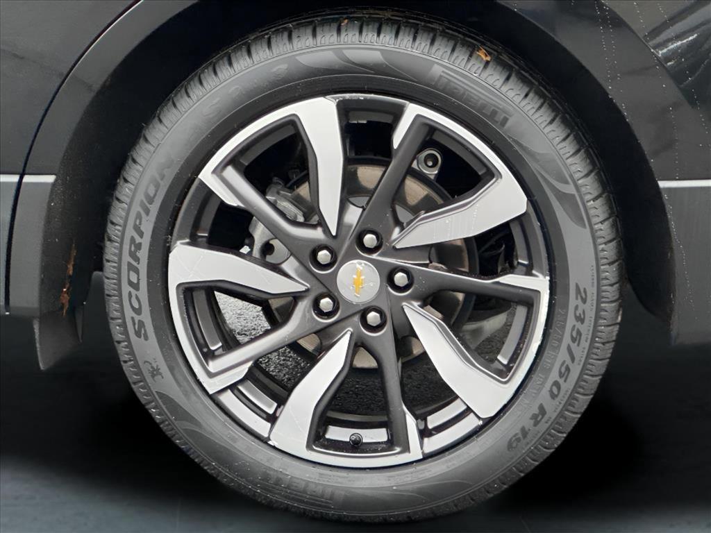 used 2022 Chevrolet Equinox car, priced at $24,000