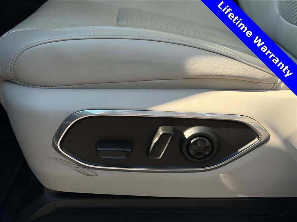 used 2024 Jeep Wagoneer L car, priced at $39,000