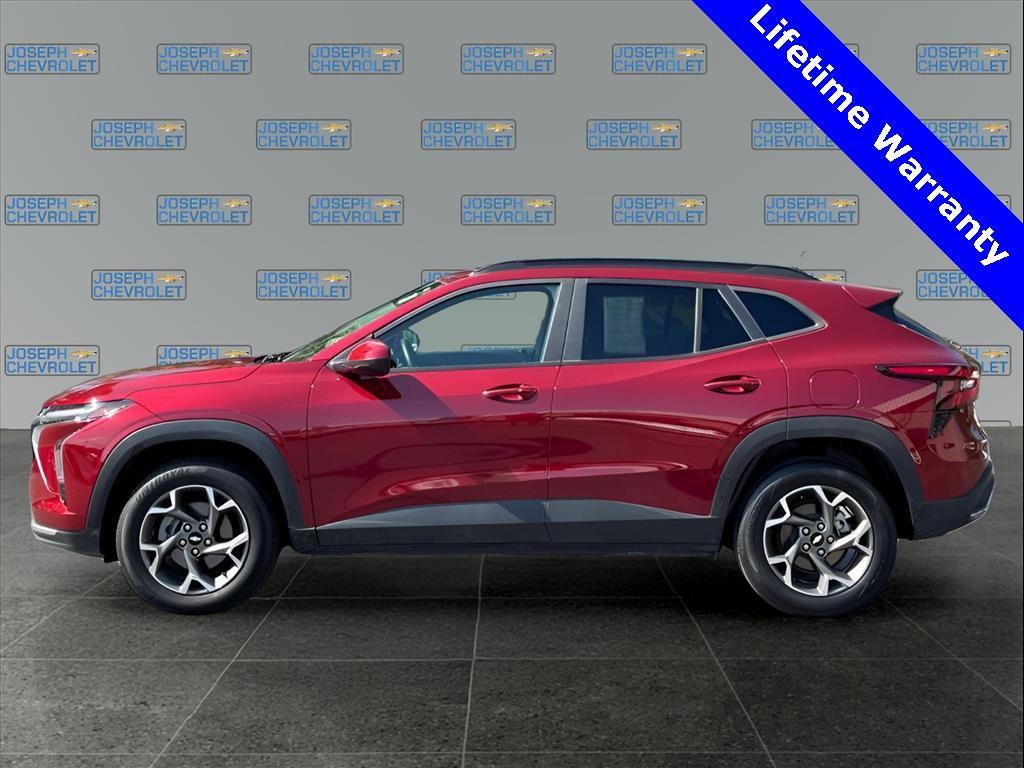 used 2025 Chevrolet Trax car, priced at $21,000