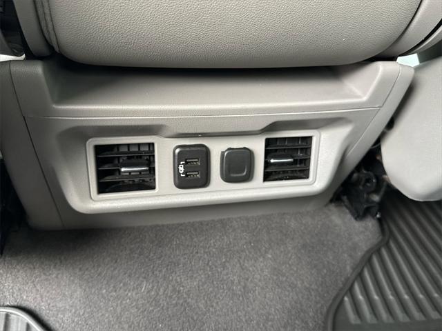 used 2020 Chevrolet Silverado 1500 car, priced at $32,000