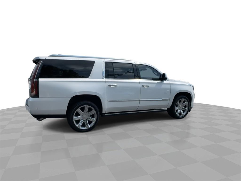 used 2020 Cadillac Escalade ESV car, priced at $39,500