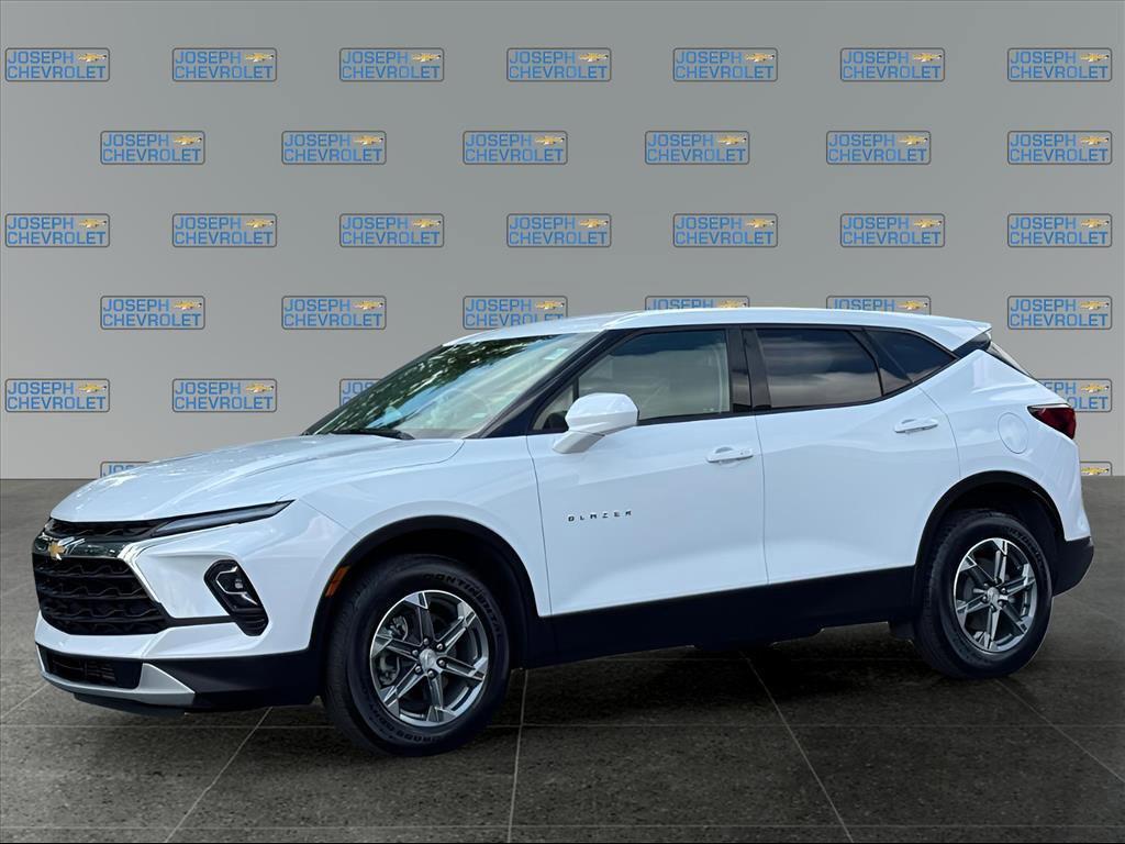used 2025 Chevrolet Blazer car, priced at $34,500