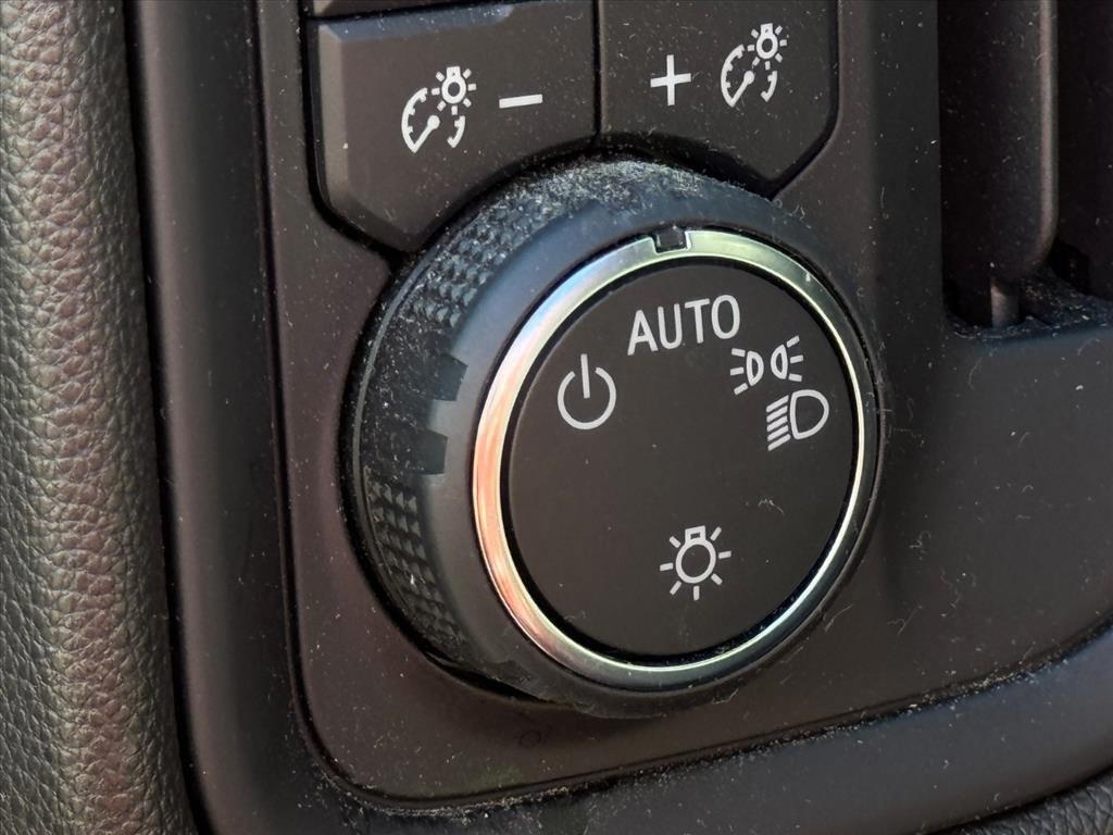 used 2024 Chevrolet Silverado 1500 car, priced at $33,000