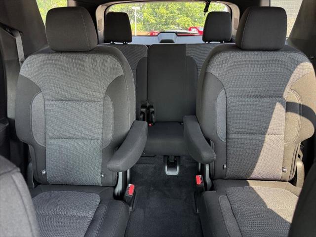 used 2023 Chevrolet Traverse car, priced at $29,845