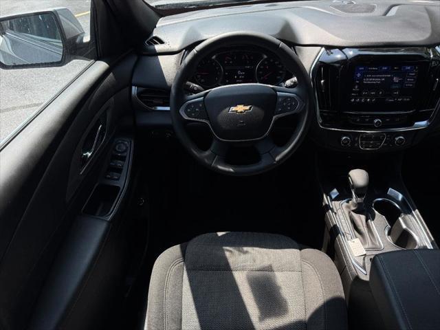 used 2023 Chevrolet Traverse car, priced at $29,845