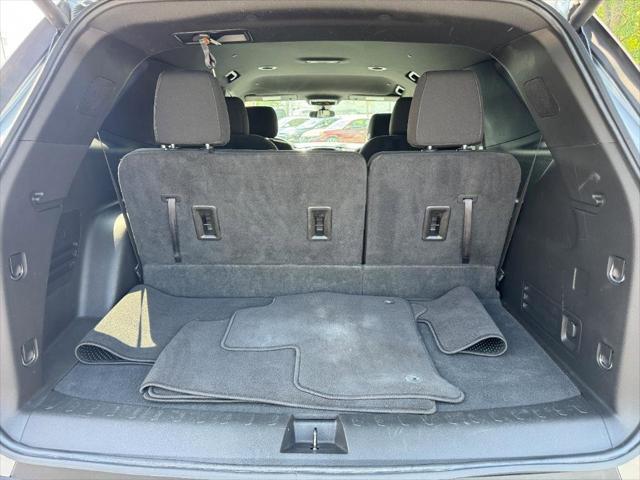 used 2023 Chevrolet Traverse car, priced at $29,845