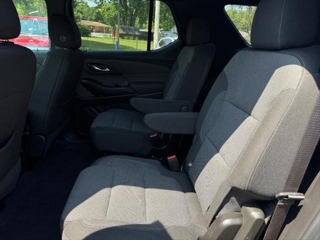 used 2023 Chevrolet Traverse car, priced at $29,845
