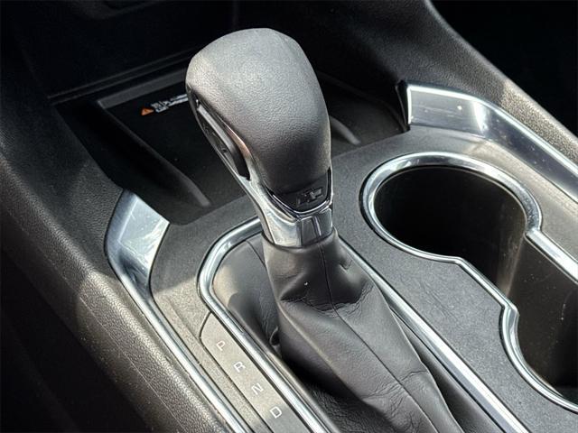 used 2022 Chevrolet Traverse car, priced at $28,500