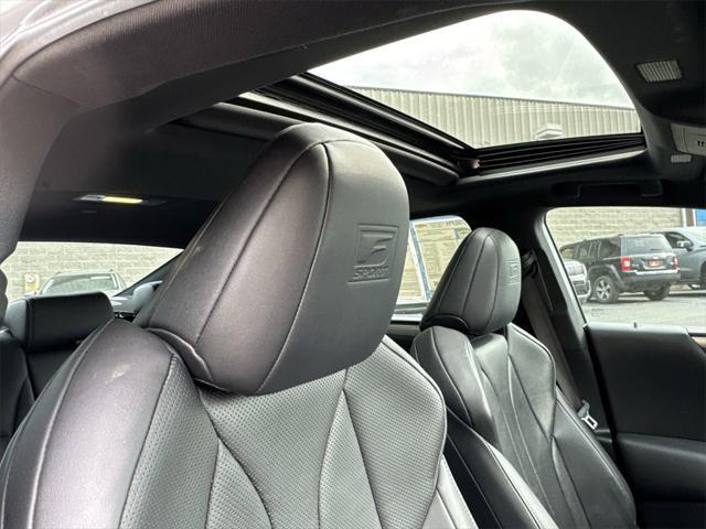 used 2019 Lexus ES 350 car, priced at $26,738