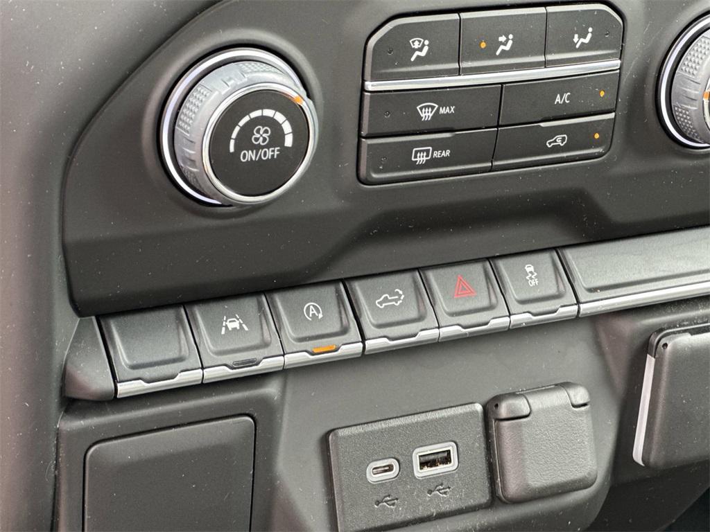 used 2023 Chevrolet Silverado 1500 car, priced at $33,000
