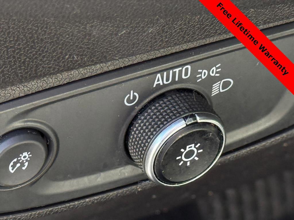 used 2021 Chevrolet Equinox car, priced at $20,000