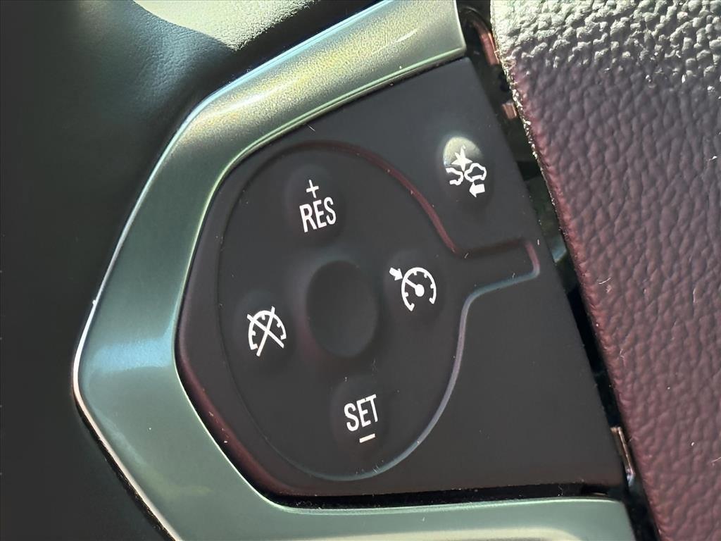 used 2023 Chevrolet Traverse car, priced at $33,500