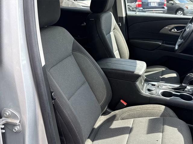 used 2020 Chevrolet Traverse car, priced at $23,330