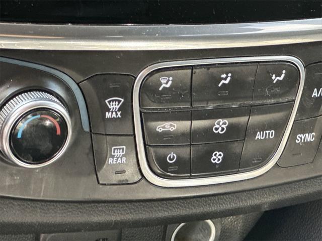 used 2020 Chevrolet Traverse car, priced at $21,405