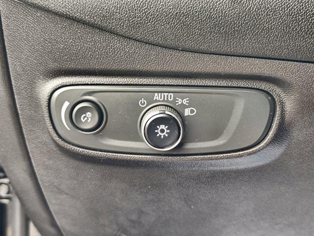 used 2023 Chevrolet Equinox car, priced at $22,000
