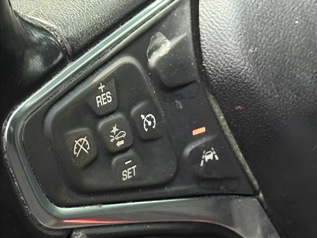 used 2020 Chevrolet Equinox car, priced at $13,900