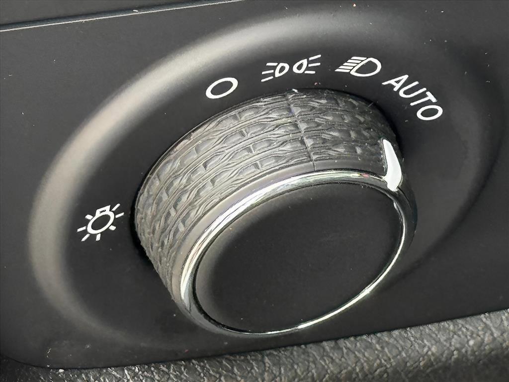 used 2023 Jeep Grand Cherokee car, priced at $28,500