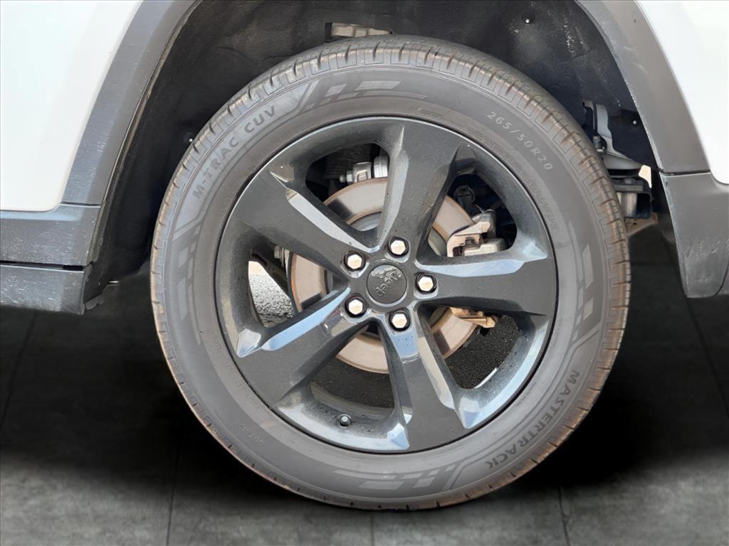 used 2023 Jeep Grand Cherokee car, priced at $28,500