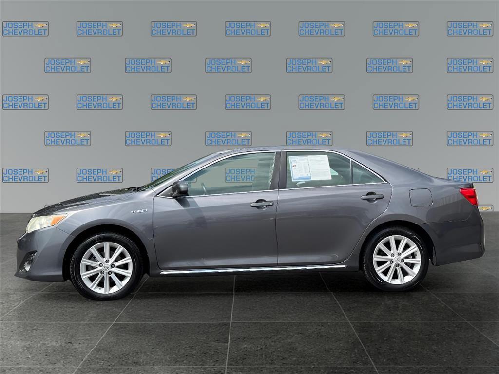 used 2014 Toyota Camry Hybrid car, priced at $8,900