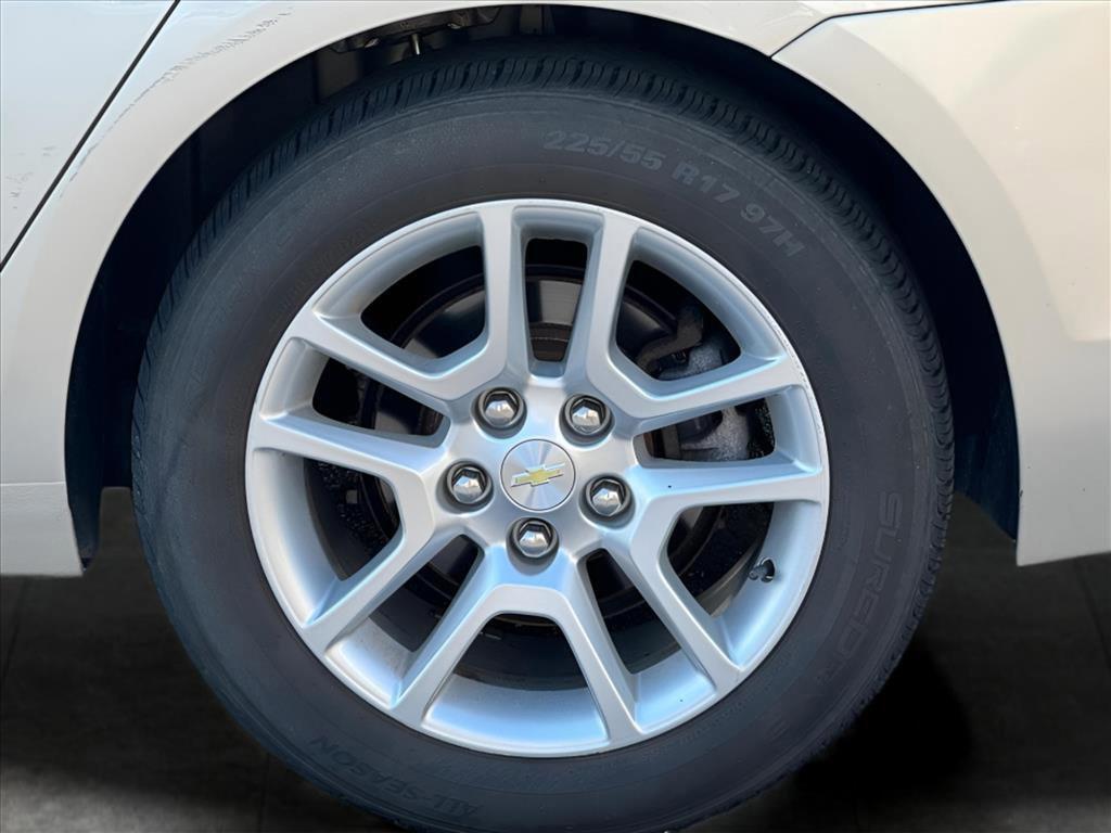 used 2015 Chevrolet Malibu car, priced at $9,700