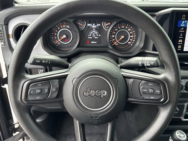 used 2024 Jeep Gladiator car, priced at $37,900