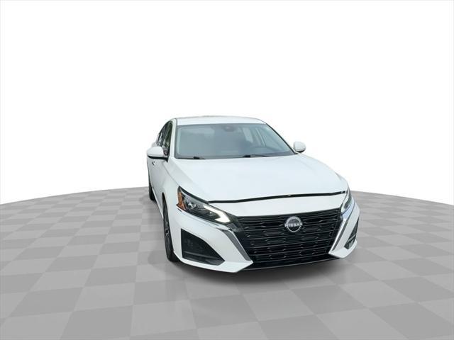 used 2023 Nissan Altima car, priced at $22,000