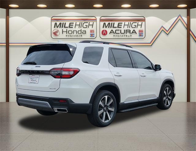 new 2025 Honda Pilot car, priced at $54,985