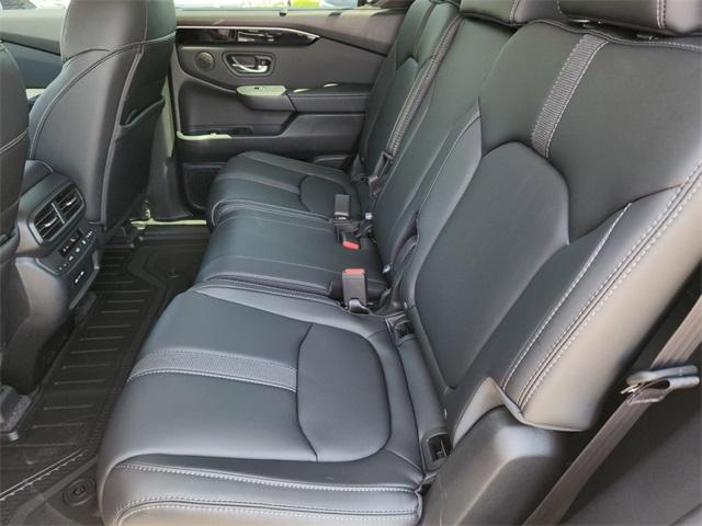 new 2025 Honda Pilot car, priced at $51,050